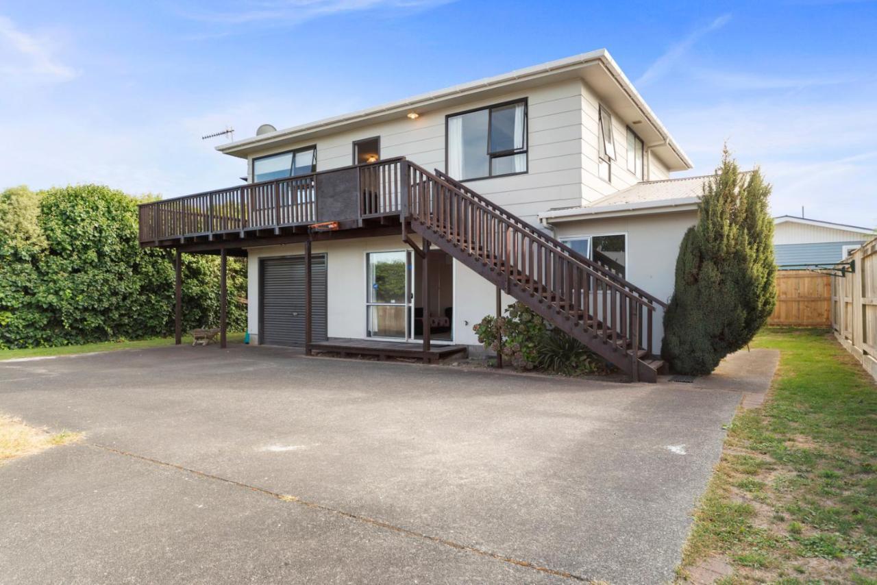Rainbow Lake House - Lake Taupo Holiday Home Ngoại thất bức ảnh